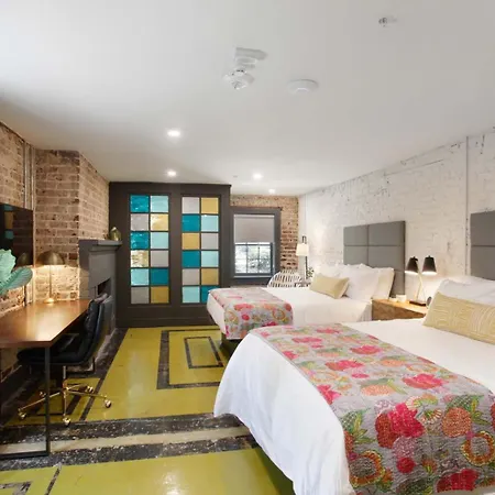 Double Queen Suite 1St Floor Boutique Hotel